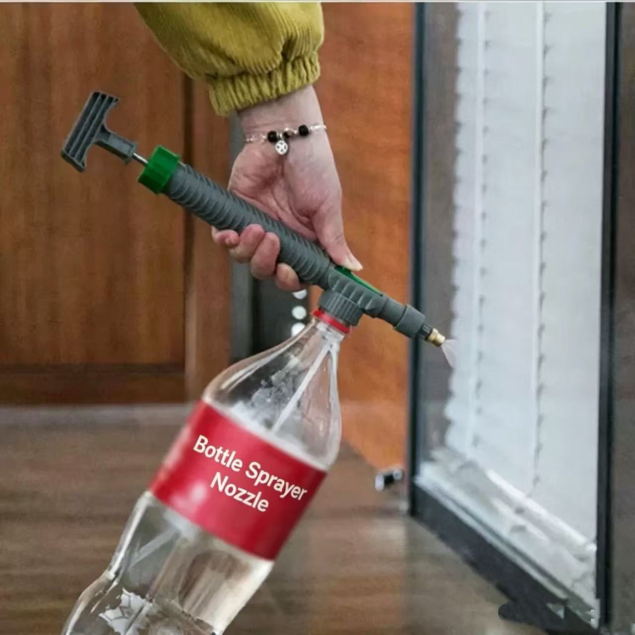 Universal Pull Type Coke Bottl - огляд і ціна Sports Equipment Disinfectant Spray