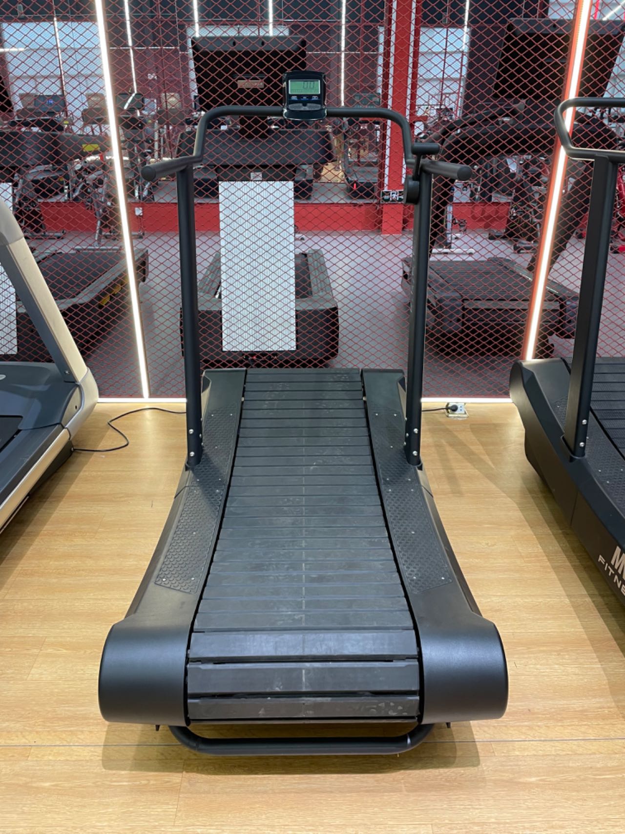 Treadmill Wholesales Self Non  - огляд і ціна Sports Equipment Logo